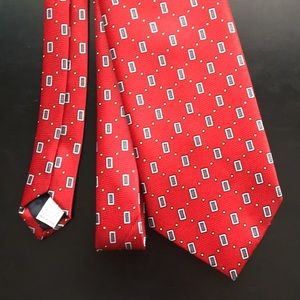 red rectangles necktie